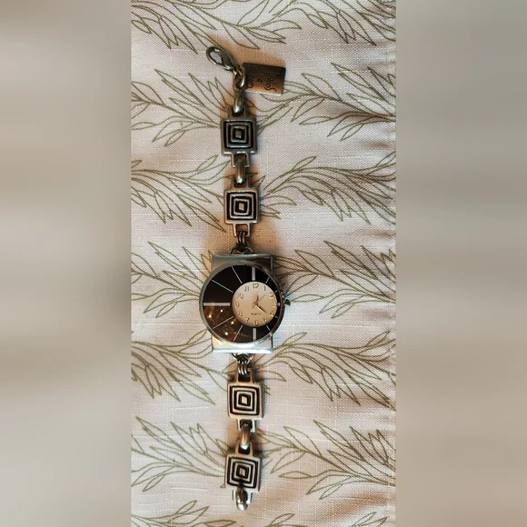 Vintage Cirque du Soliel Silver and Black Quartz Watch  7 1/2 inch wrist - Picture 4 of 5